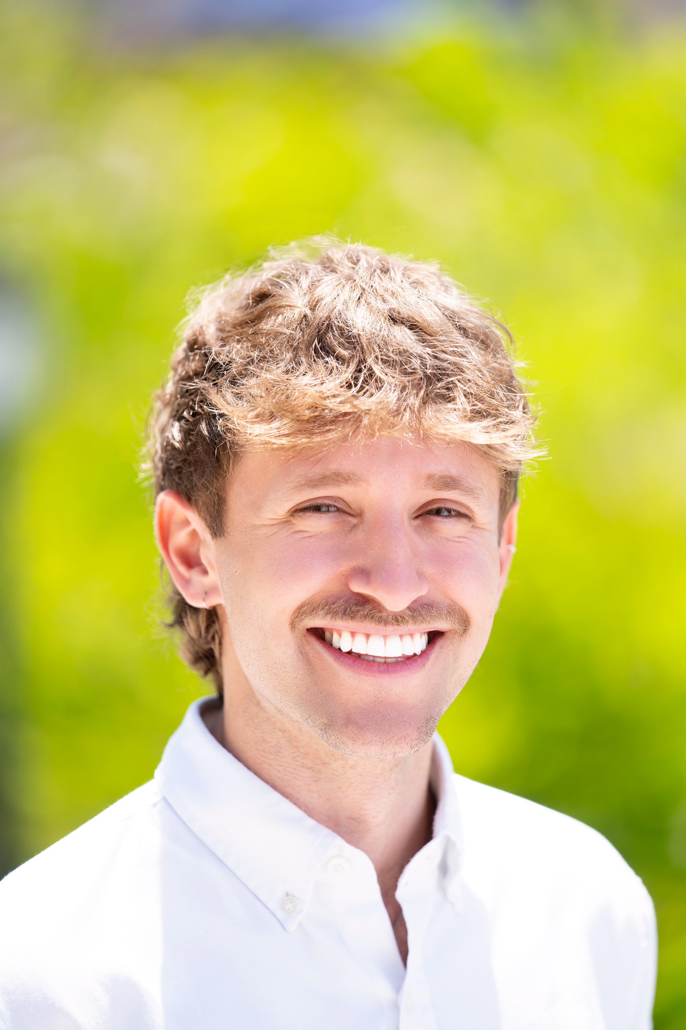 prof_pic_headshot_final.jpeg